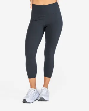 Skin Vinyasa Capri (22 in.) - Black